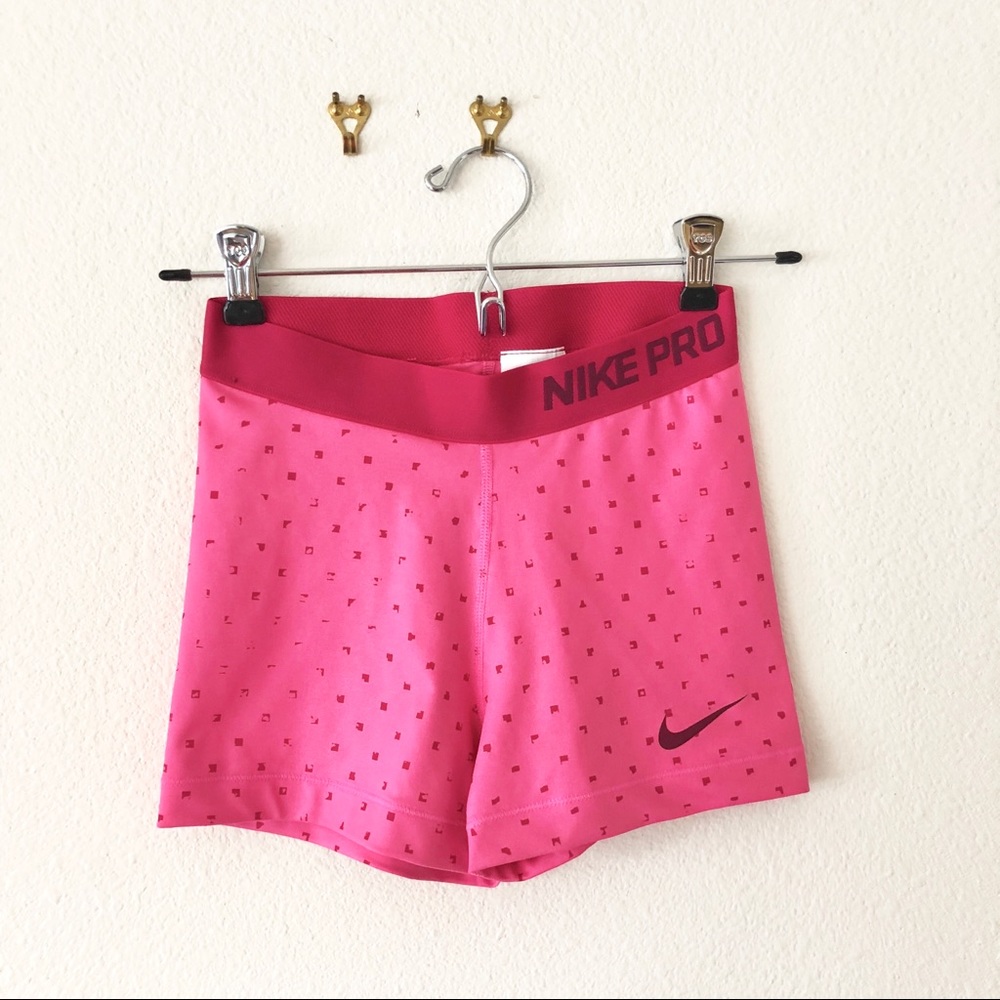 ❗️NWOT Nike Pro 3” Training Shorts